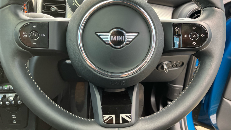 MINI Hatchback 1.5 Cooper Exclusive Premium Plus 5dr Auto Petrol Hatchback